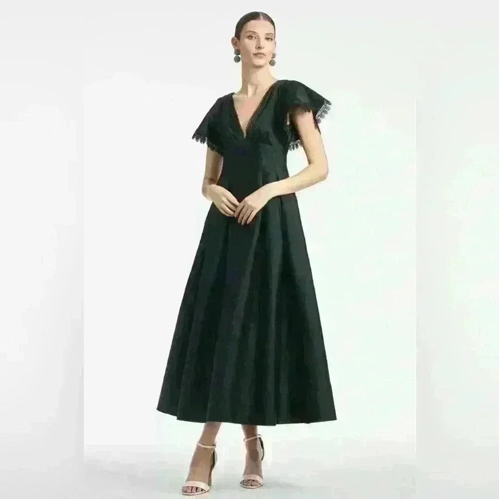Sachin and Babi Sara Black V-Neck Gown Dress Size 4 - Picture 2 of 15